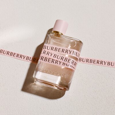BURBERRY Her Eau de Parfum 30ml FEELUNIQUE